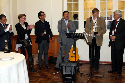 Nestor Gandelman won the Best Paper Award of BCDE2012